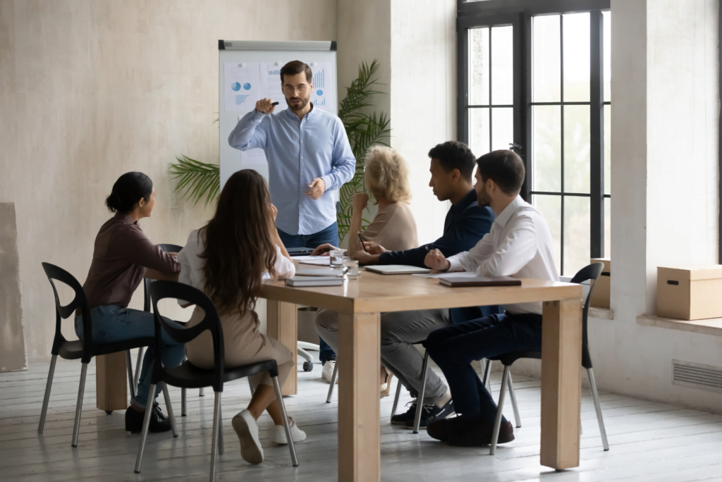 clases de liderazgo en una empresa